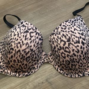 NWT VS Bra